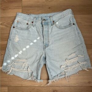 Levi’s Women’s 501 Denim Distressed SHORTS Size 28